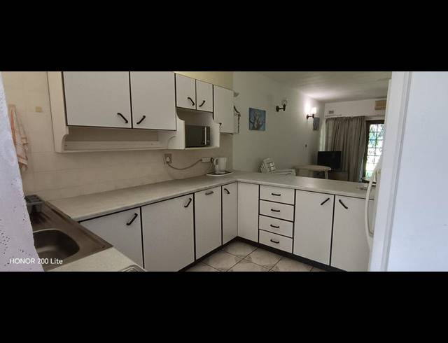 2 BEDROOM APARTMENT FOR SALE IN RENNIES BEACH